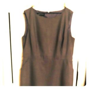 Gray sleeveless sheath above knee dress